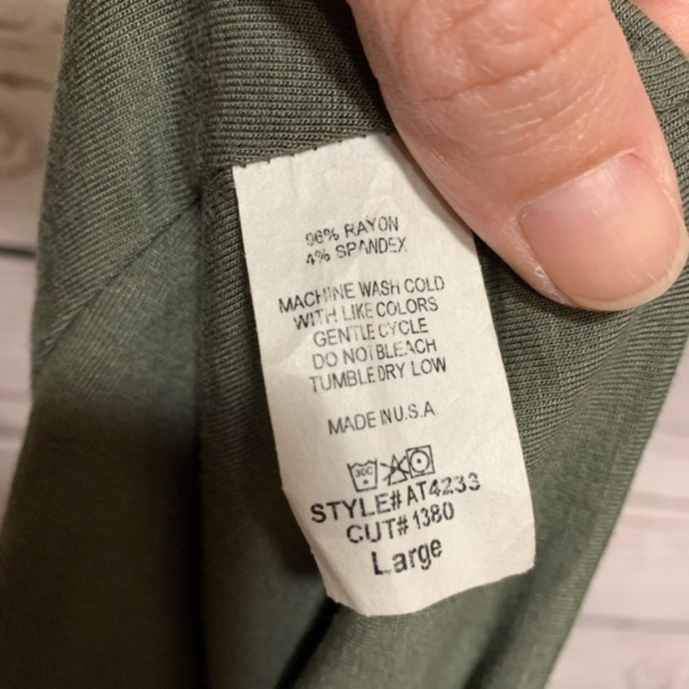 NWT HMS Olive Knotted Long Sleeved Crop Top - Picture 5 of 6